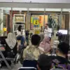 Dialog Bersama Deputi dengan pelaku ekonomi kreatif di The Hallway Space, Kota Bandung,