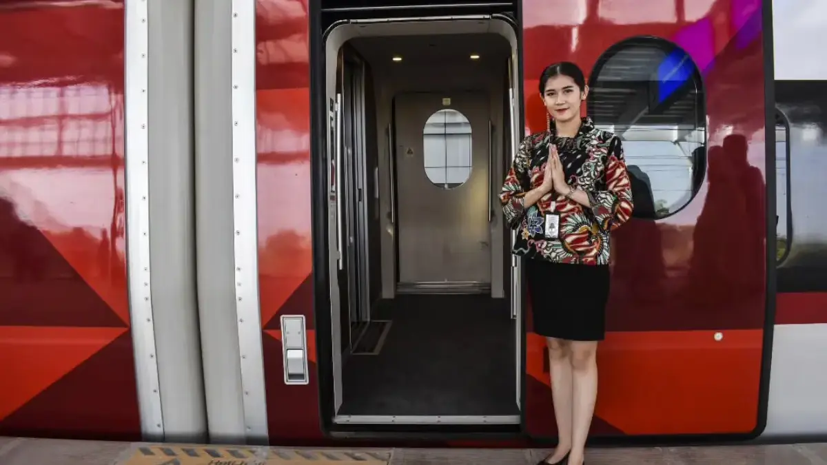 Pengamat Soal Tantangan Finansial Whoosh: Maksimalkan Pendapatan Non-Tiket Pengamat Soal Tantangan Finansial Whoosh: Maksimalkan Pendapatan Non-Tiket