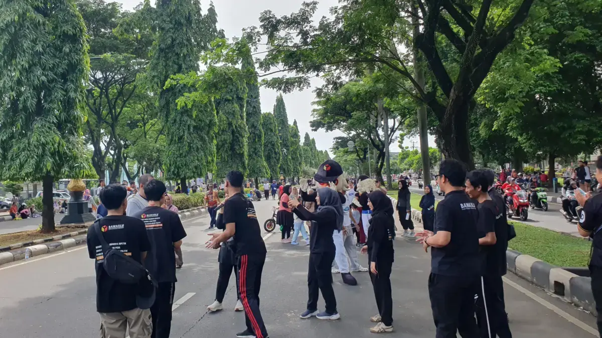 Bawaslu Kabupaten Bogor Hadir di CFD Tegar Beriman, Layani Cek DPT dan Edukasi Pengawasan Pemilu Bawaslu Kabupaten Bogor Hadir di CFD Tegar Beriman, Layani Cek DPT dan Edukasi Pengawasan Pemilu