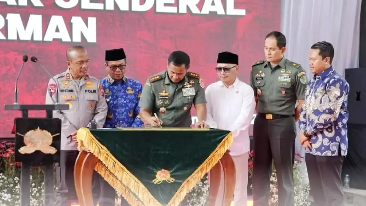 Ketua DPRD Jabar Apresiasi Pendirian Monumen Jenderal Soedirman di Soreang Ketua DPRD Jabar Apresiasi Pendirian Monumen Jenderal Soedirman di Soreang