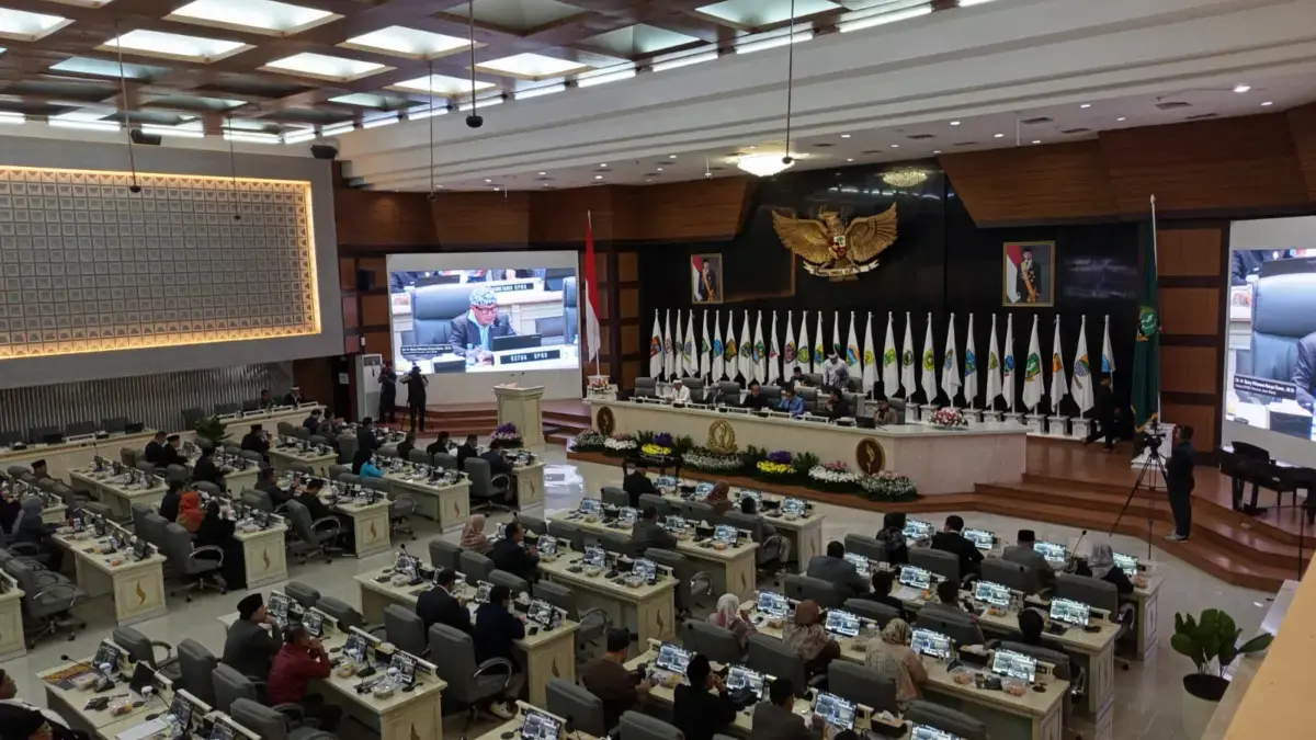Dipimpin Ketua DPRD, APBD 2026 Jabar Disahkan Volume Naik Jadi Rp 30,496 Triliun