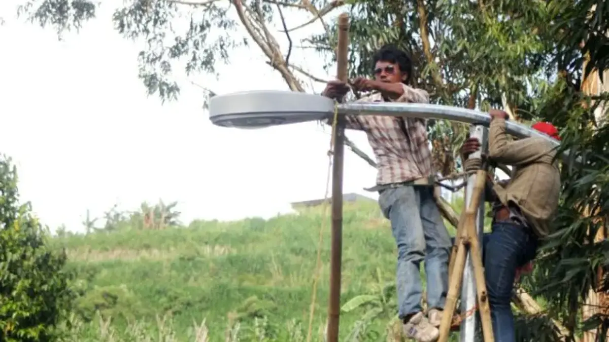 Kota Cimahi Krisis Penerangan, Ribuan Titik Lampu Masih Gelap