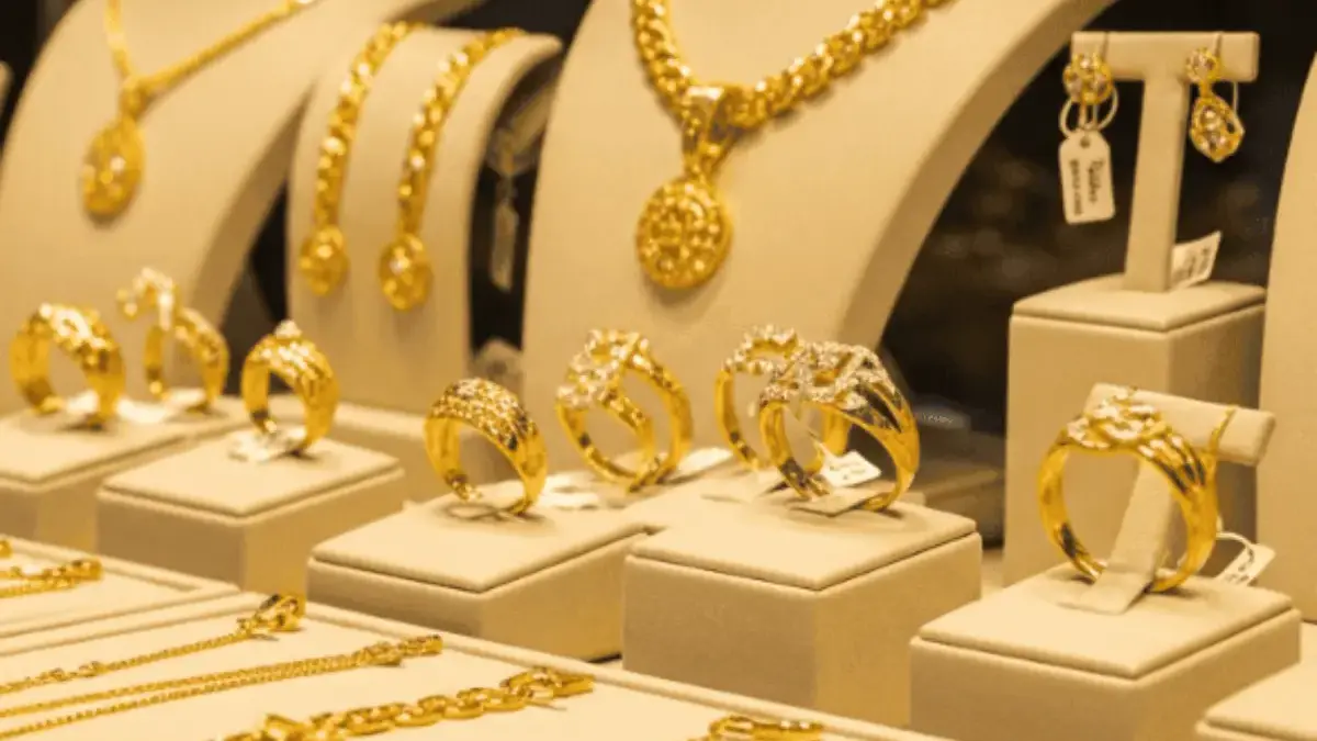 Harga Emas Perhiasan Hari Ini 13 November 2025 Tembus Rp927 Ribu per Gram Harga Emas Perhiasan Hari Ini 13 November 2025 Tembus Rp927 Ribu per Gram