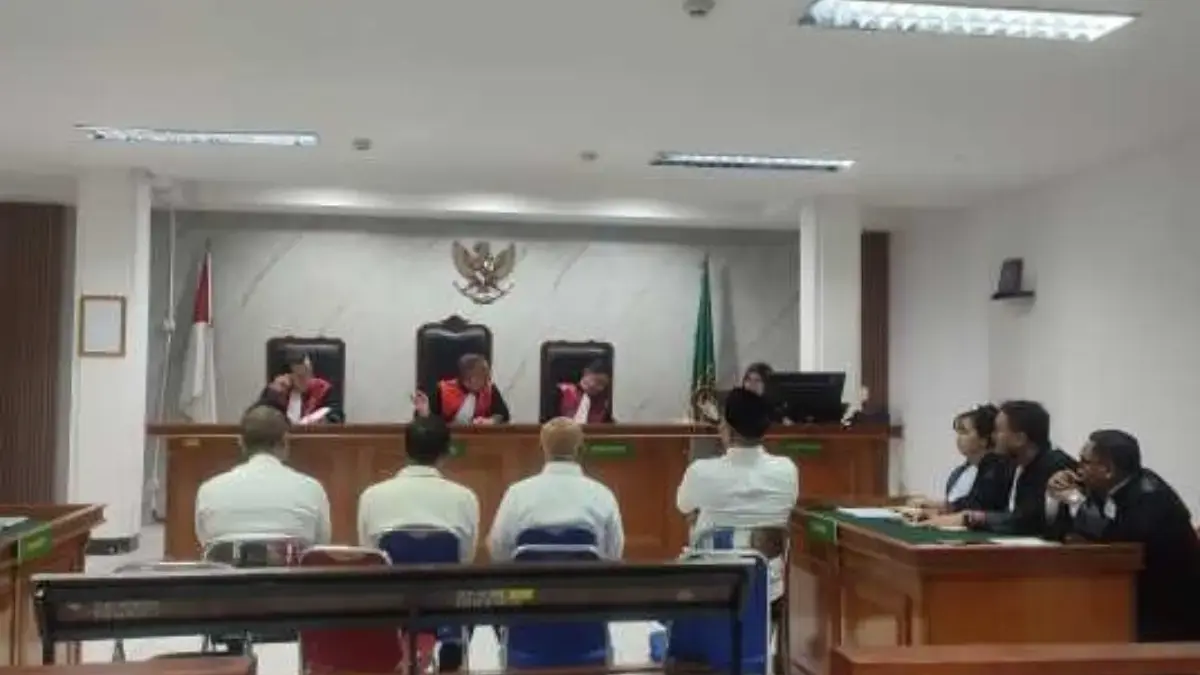 Kasus tindak pidana korupsi yang melibatkan Eks Direktur Migas Utama Jabar ( PT MUJ ) mulai disidang di Penga