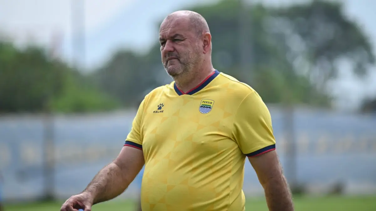 Bojan Hodak Kembali ke Bandung, Jawab Isu Rumor Latih Timnas Indonesia!