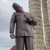Viral! Patung Soekarno di Alun-Alun Indramayu Mendadak Miring, Ulah Siapa?