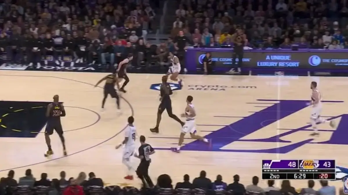 Lakers Bungkam Jazz 140-125, LeBron James Cetak Sejarah di Musim ke-23 Lakers Bungkam Jazz 140-125, LeBron James Cetak Sejarah di Musim ke-23