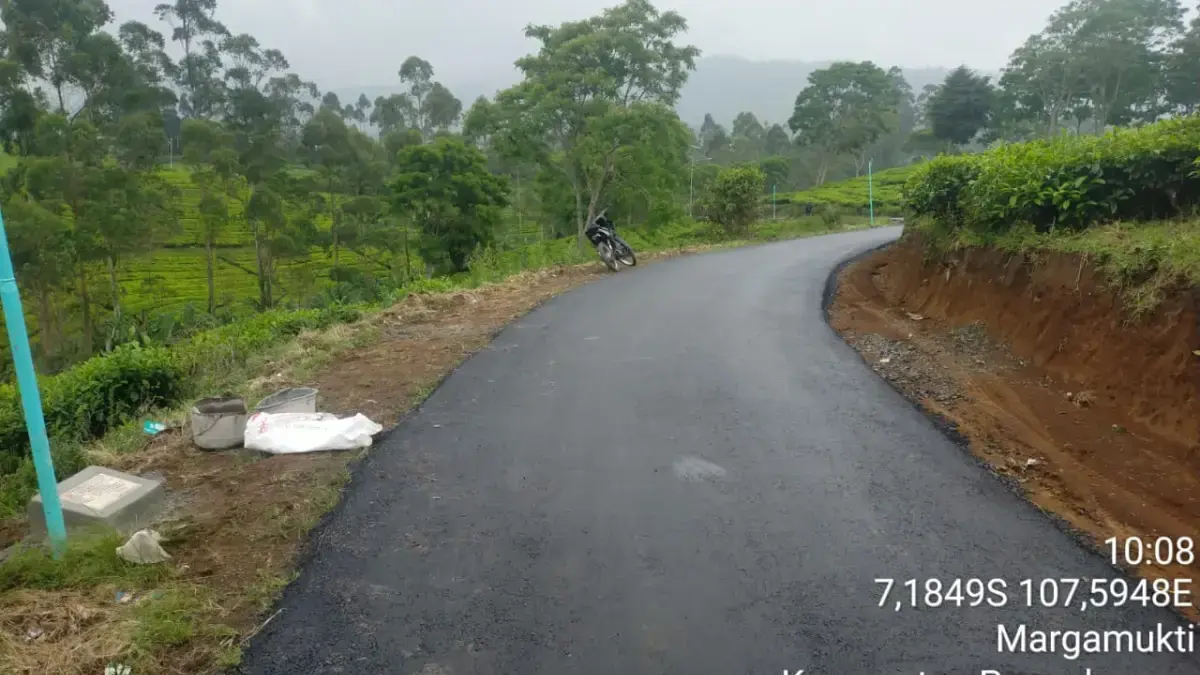 Warga Margamukti Sampaikan Terima Kasih kepada Bupati Kang DS atas Pembangunan 13 Titik Jalan dari Dana Bonus