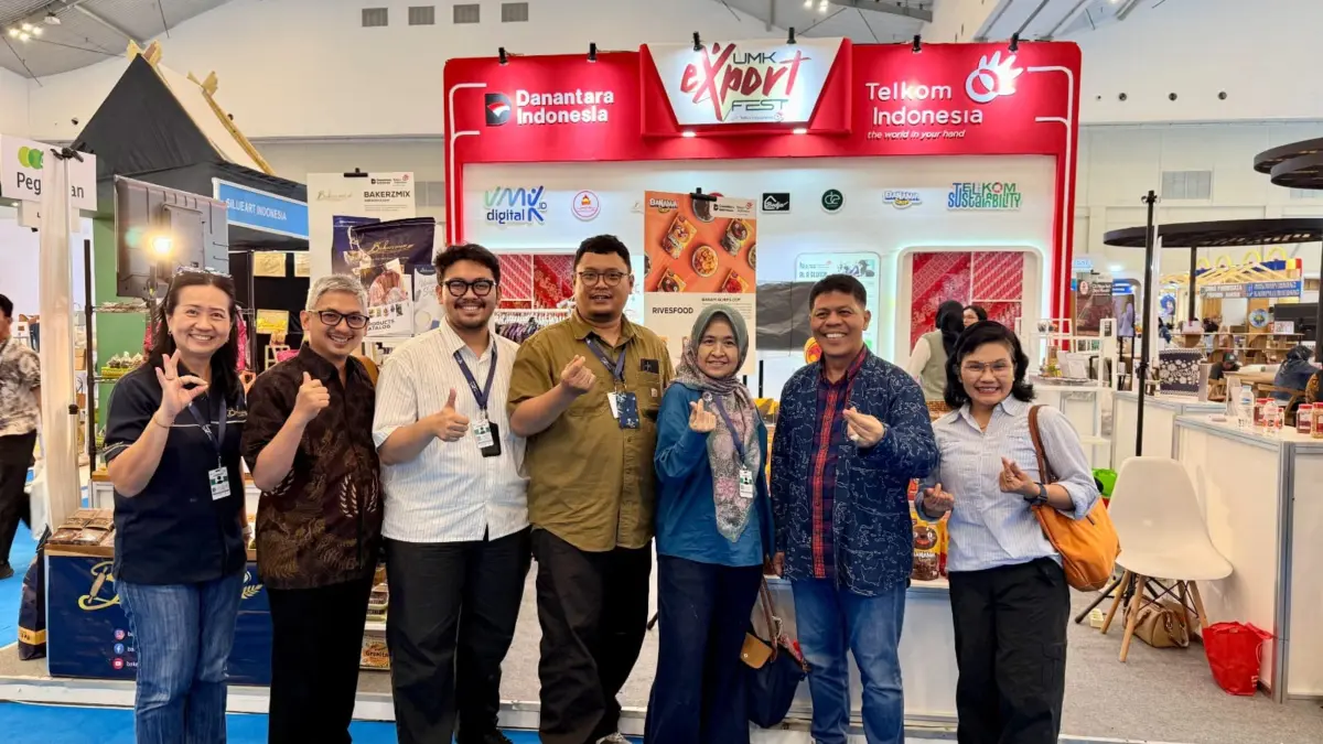 Telkom Dukung UMKM Binaan Tembus Pasar Global melalui Trade Expo Indonesia 2025 Keikutsertaan Telkom di Trade Expo Indonesia 2025 ini menjadi bagian dari tahap Go Global dalam pembinaan UMKM