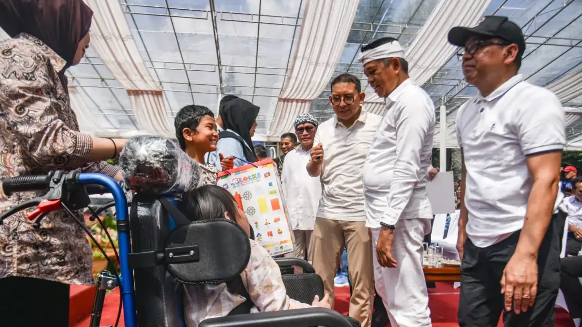 Salurkan Asuransi Pekerja Informal hingga Seniman, Pemprov Jabar Sasar Satu Juta Orang Pertama Salurkan Asuransi Pekerja Informal hingga Seniman, Pemprov Jabar Sasar Satu Juta Orang Pertama