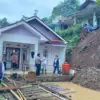 Tebing Setinggi 5 dan 7 Meter Longsor di Cimanggung Sumedang, Puluhan Jiwa Terancam 