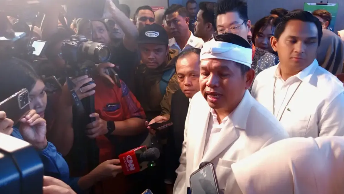 Helmy Yahya dan Bossman Tak Lolos Evaluasi OJK jadi Komisaris BJB, Dedi Mulyadi Kecewa Gubernur Dedi Mulyadi saat ditemui Jumat (14/11). (son)