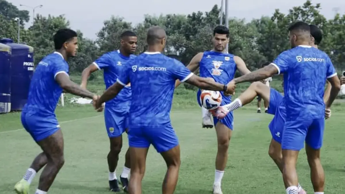 Waduh! Persib Bandung Kehilangan Satu Pemain Asing yang Pulang ke Negara Asalnya