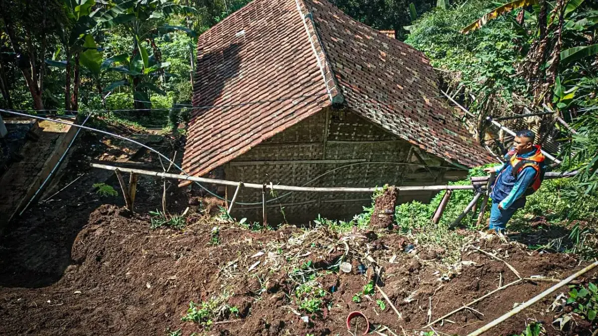 Cuaca Ekstrem Perparah Pergerakan Tanah di Cipongkor, BPBD KBB: Kawasan Ini Harus Direlokasi