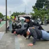 Pelajar Asal Jakarta Lawan Arah, Satlantas Polres Bogor Beri Hukuman 150 Kali Push Up