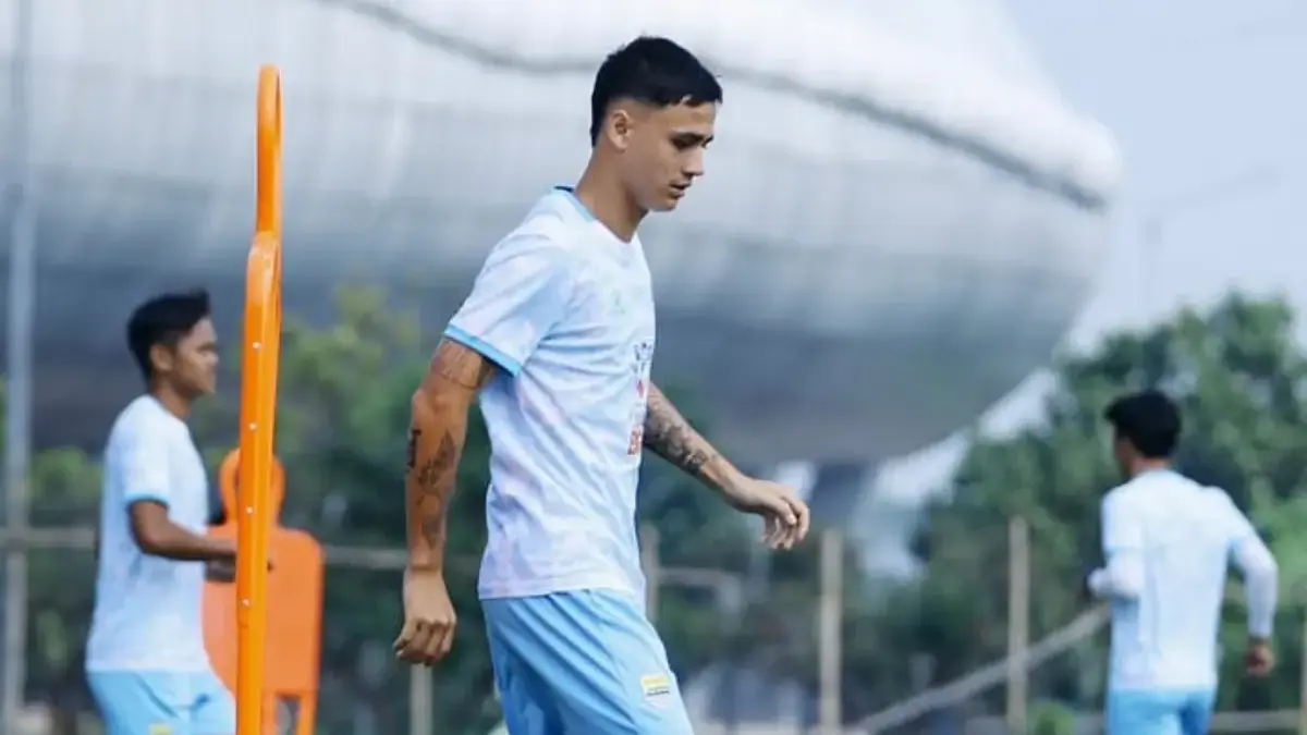 Sang Mantan Dipastikan Absen Hadapi Persib Bandung, Dewa United Bakal Mudah Dikalahkan? Sang Mantan Dipastikan Absen Hadapi Persib Bandung, Dewa United Bakal Mudah Dikalahkan?