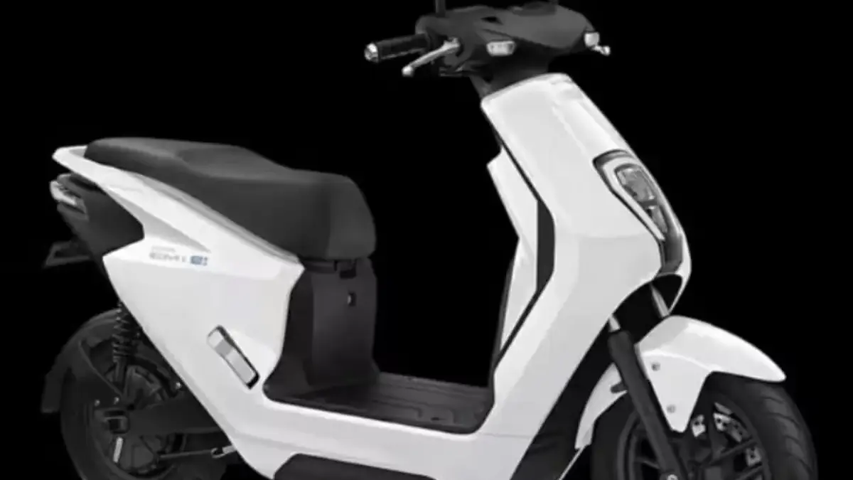 Jangan Sampai Menyesal! Ini Daftar 5 Motor Listrik Terbaik Indonesia 2025 yang Wajib Dibeli