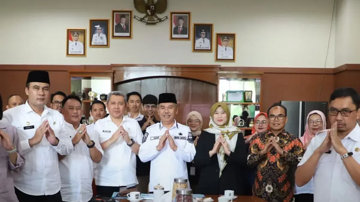 Wakil Bupati Bandung Barat, Asep Ismail saat menghadiri rapat pembentukan KPAD KBB. Dok Prokompim KBB