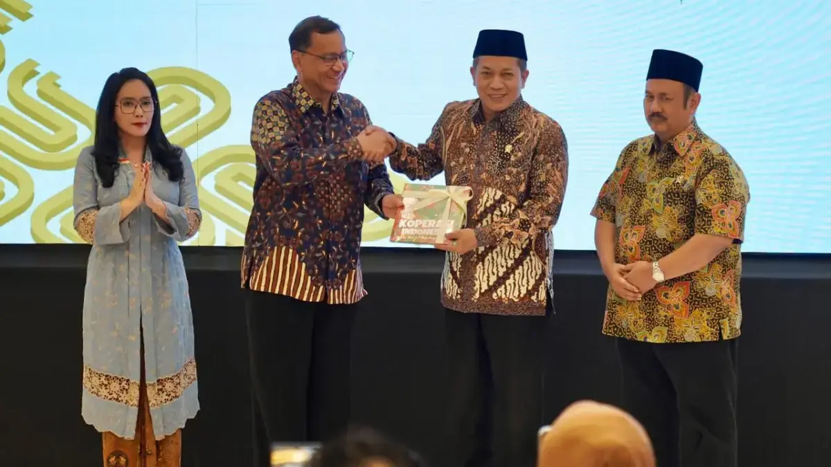 Menkop: Arah Peta Jalan Perekonomian Nasional Sudah Kembali Sesuai Konstitusi Menkop: Arah Peta Jalan Perekonomian Nasional Sudah Kembali Sesuai Konstitusi