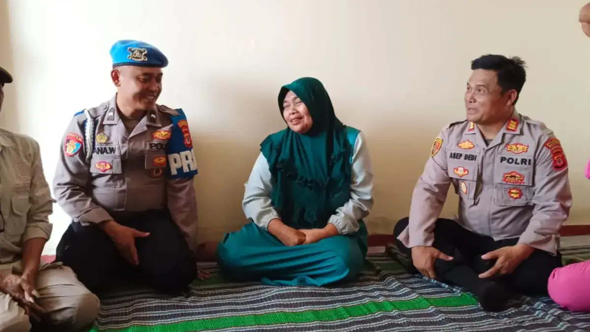 Transformasi Rumah Osa, Dari Selalu Kebanjiran jadi Hunian Nyaman Berkat Program Sosial Polsek Pameungpeuk Transformasi Rumah Banjir Jadi Hunian Nyaman Berkat Program Sosial Polsek Pameungpeuk