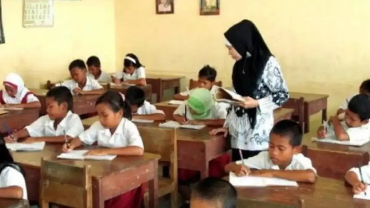 Guru PAI di Banjar Khawatir, Tunjangan Profesi Tiga Bulan Tak Juga Cair Guru PAI di Banjar Khawatir, Tunjangan Profesi Tiga Bulan Tak Juga Cair