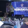 WALI kota Cimahi, Ngatiyana saat Sambutan di malam anugerah kebudayaan kota Cimahi tahun 2025 di AWC (monk)