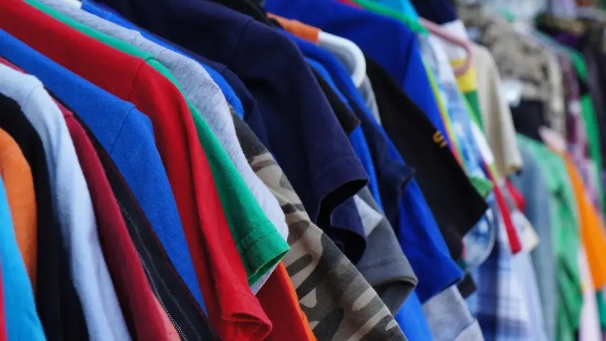 Menteri UMKM Tutup Penjualan Baju Bekas Impor Alias Thrift di E-Commerce, Fokus Dorong Produk Lokal Menteri UMKM Tutup Penjualan Baju Bekas Impor Alias Thrift di E-Commerce, Fokus Dorong Produk Lokal