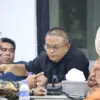Anggota Komisi V DPRD Jabar Zaini Shofari (tengah). (dok humas)