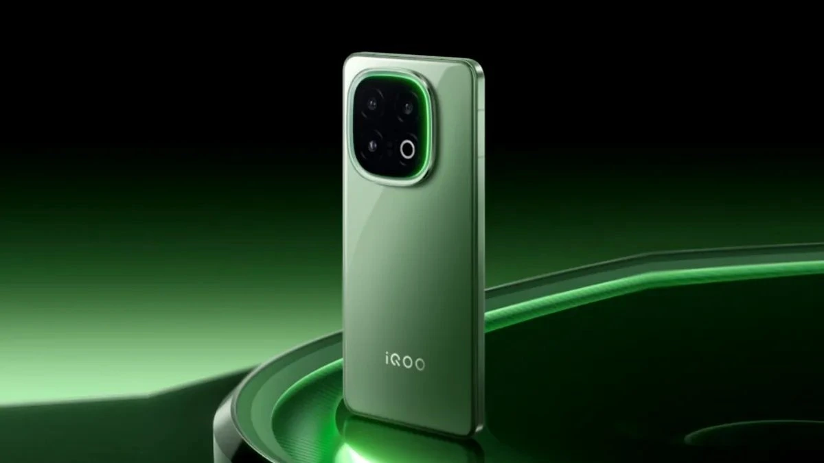 iQOO 15 Mini Flagship Kecil Tapi Baterai Jumbo dan Performanya Kuat, Ini Bocorannya Bocoran tampilan iQOO 15 Mini.