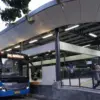 Cara Buat Kartu Pekerja Jakarta: Pekerja dengan Gaji di Bawah Rp6 Juta Bisa Naik TransJakarta Gratis!