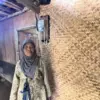 Sukinah, Lansia asal Lereng dataran tinggi Dieng Jawa Tengah yang kini bisa menikmati Listrik dirumahnya.