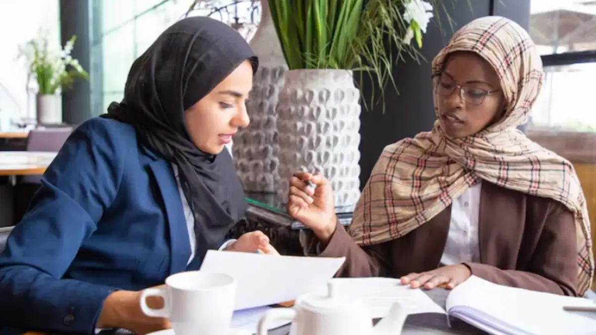 Cara Menjadikan Bekerja Sebagai Ibadah yang Berbuah Pahala ILUSTRASI bekerja sebagai ibadah yang menghasilkan pahal. (freepik)