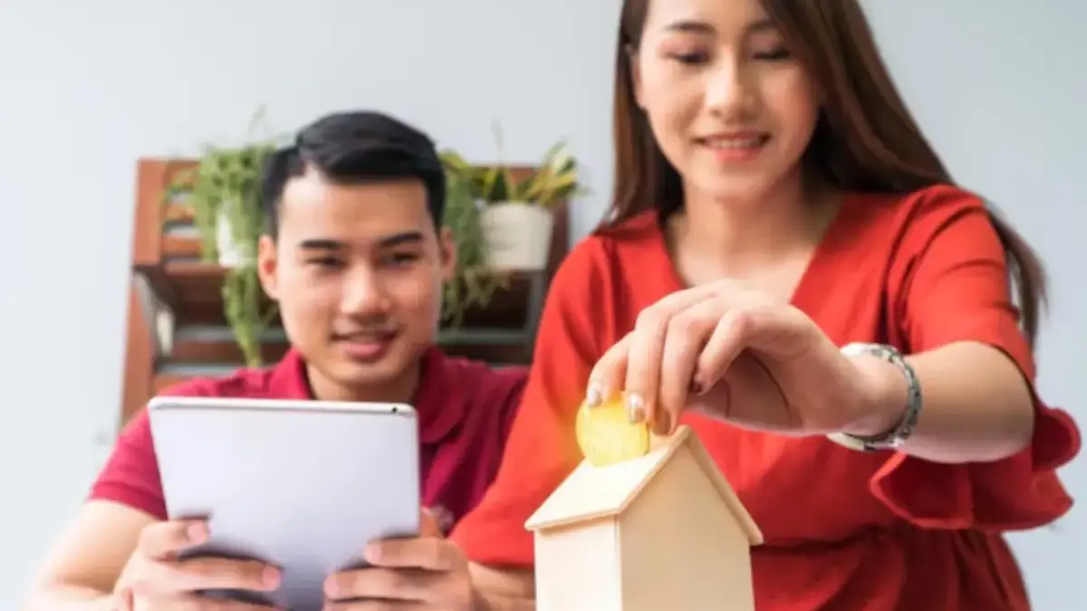 ILUSTRASI resolusi membeli rumah dengan lelang Bank. (freepik)