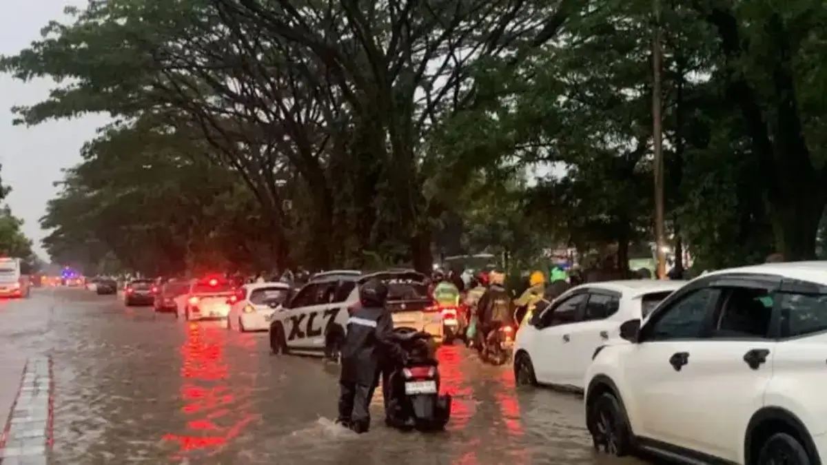 Foto Ilustrasi Banjir Kota Bandung. (Sadam Husen/JE)
