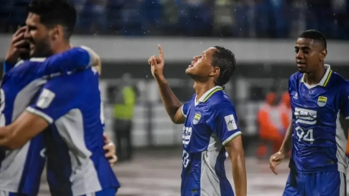 Lawan Bhayangkara FC, Adam Alis Belum Tentu Comeback Meski Pulih dari Cedera Lawan Bhayangkara FC, Adam Alis Belum Tentu Comeback Meski Pulih dari Cedera