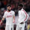 Bruno Fernandes dan Kobbie Mainoo.