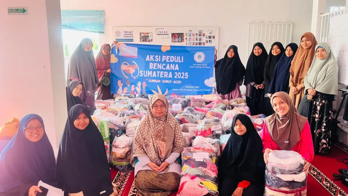 Yayasan The Aly Hassan Terrace Salurkan Bantuan untuk Korban Bencana Sumatera, Donasi Tembus Rp25,59 Juta Yayasan The Aly Hassan Terrace Salurkan Bantuan untuk Korban Bencana Sumatera, Donasi Tembus Rp25,59 Juta