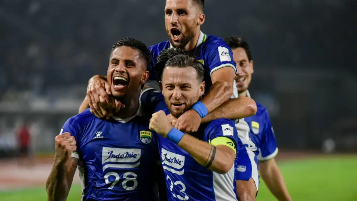 Ramon Tanque: Satu Sundulan Mengubah Nasib Persib di Asia Ramon Tanque : Sundulan yang Mengubah Nasib Persib di Asia
