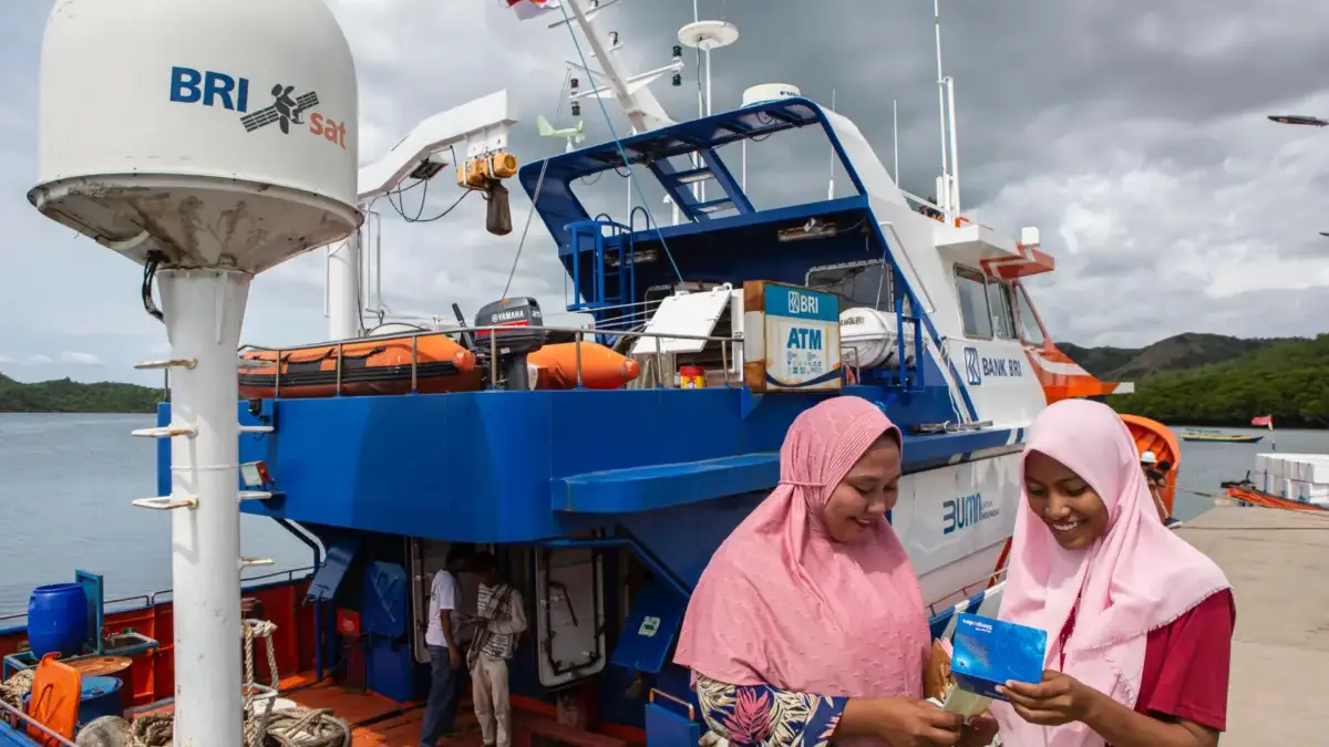 Miliki Satelit Sendiri, Layanan Perbankan BRI Mampu Jangkau Plosok Negeri dan Wilayah 3T Miliki Satelit Sendiri, Layanan Perbankan BRI Mampu Jangkau Plosok Negeri dan Wilayah 3T