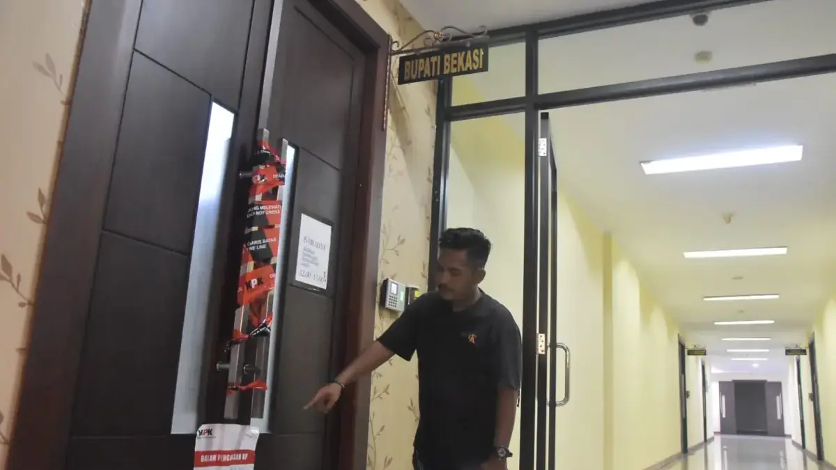 Kantor Bupati Bekasi Disegel KPK, Sinyal Penegakan Hukum Serius di Lingkar Kekuasaan Daerah
