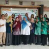 Lansia Sehat, Keluarga Kuat: Edukasi Komunikasi Asertif dan Kesehatan Mental di Cileunyi Kabupaten Bandung.