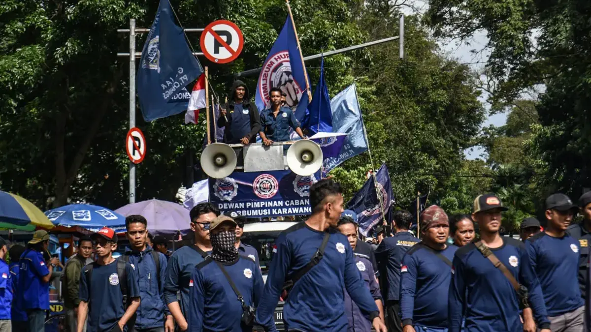KSPSI Jabar Sebut Penetapan UMK Ikuti Rekomendasi Daerah Usai Pleno Deadlock KSPSI Jabar Sebut Penetapan UMK Ikuti Rekomendasi Daerah Usai Pleno Deadlock