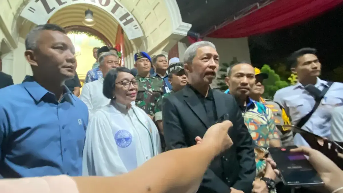 Pemkot dan Forkopimda Bogor Gelar Patroli Keamanan Jelang Natal 2025, Tinjau Sejumlah Gereja Pemkot dan Forkopimda Bogor Gelar Patroli Keamanan Jelang Natal 2025, Tinjau Sejumlah Gereja