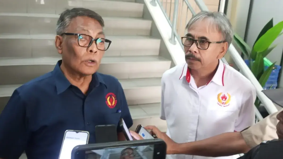 Target Tembus 10 Besar, KONI Cimahi Matangkan Persiapan Menuju Porprov Jabar 2026 Ketua KONI Kota Cimahi, Aris Purnomo (Kiri) (Mong)