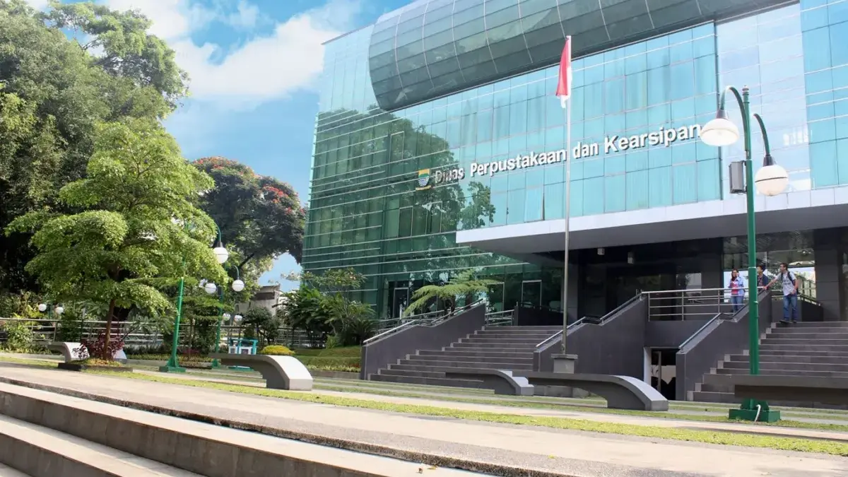 Kinerja Dinas Arsip dan Perpustakaan ( Disarpus ) Kota Bandung saat ini tengah menjadi sorotan publik. Sebab K