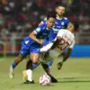 Pertandingan Malut United vs Persib Bandung di Liga 1.