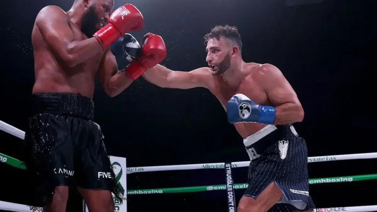 Noel Mikaelian Rebut Gelar Juara Dunia Kelas Penjelajah WBC Usai Tumbangkan Badou Jack