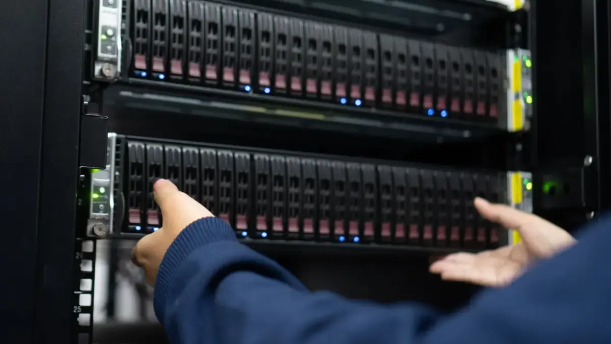 Rekomendasi Dedicated Server untuk Machine Learning & High Compute Workload Rekomendasi Dedicated Server untuk Machine Learning & High Compute Workload