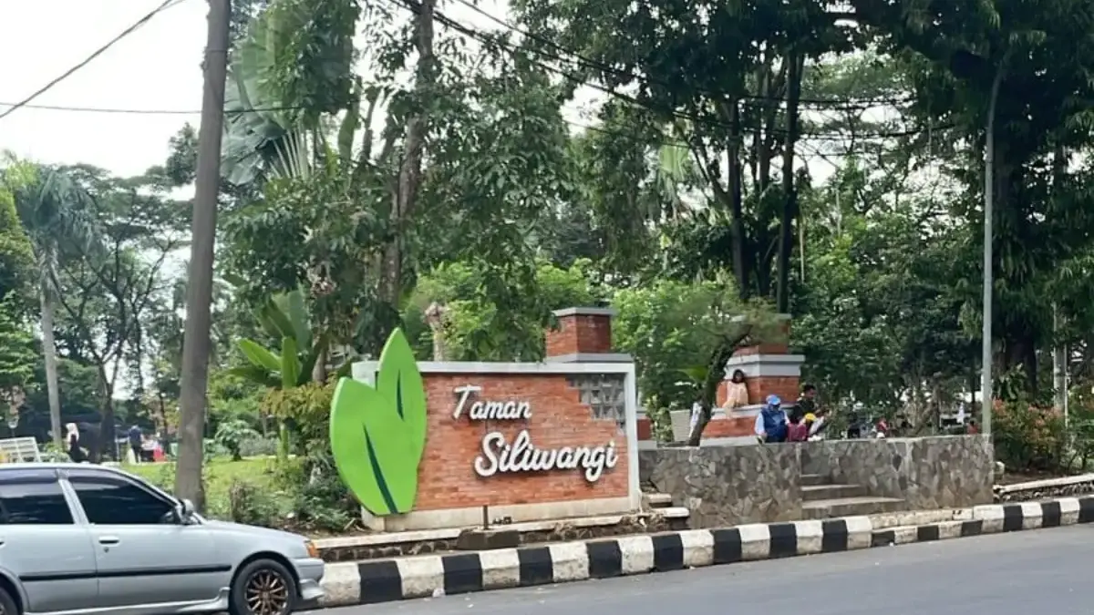 Bupati Bogor Gandeng Swasta Hadirkan Tempat Ngopi dan Ruang Kreasi di Taman Siliwangi Bupati Bogor Gandeng Swasta Hadirkan Tempat Ngopi dan Ruang Kreasi di Taman Siliwangi