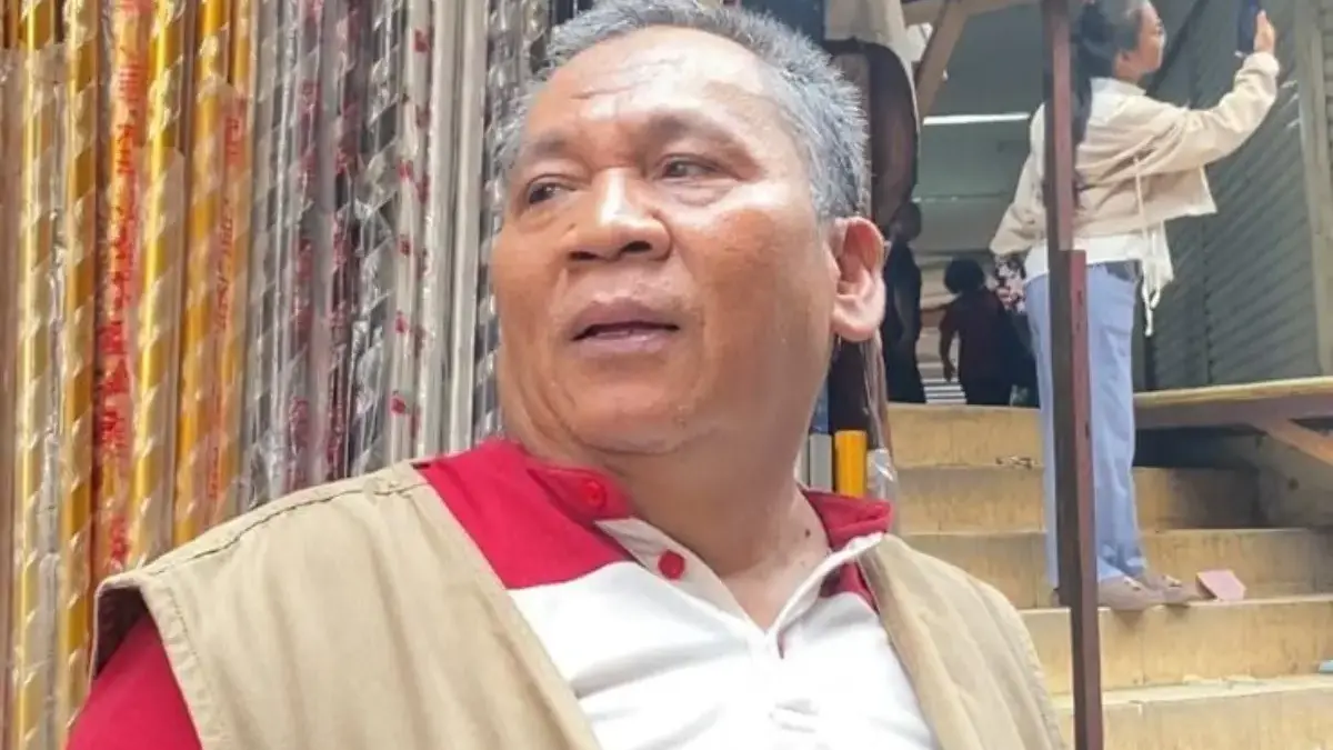 Si Jago Merah Lalap 20 Kios di Pasar Anyar Bogor, Diduga Akibat Korsleting Listrik Salah seorang pedagang sayuran di Pasar Anyar Kota Bogor yang juga merupakan saksi mata kejadian kebakaran, Uc